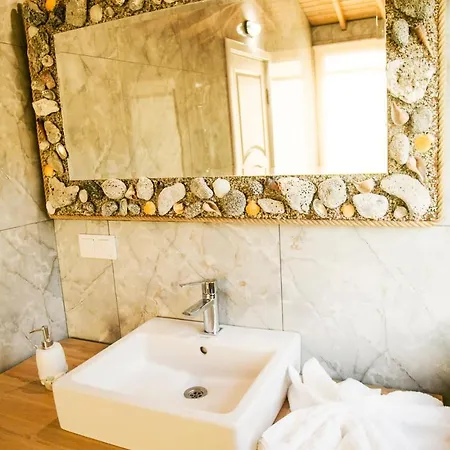 Hotel Sound Of Silence *