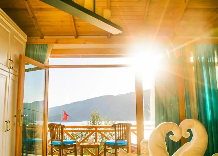 Sound Of Silence Отель Селемие