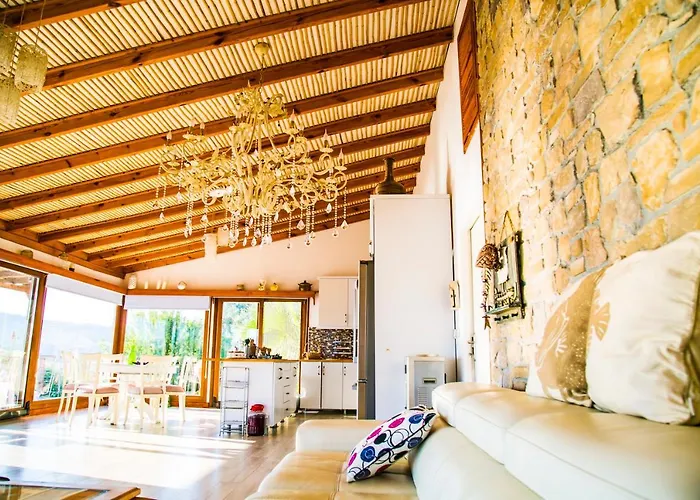 Sound Of Silence Отель Селемие